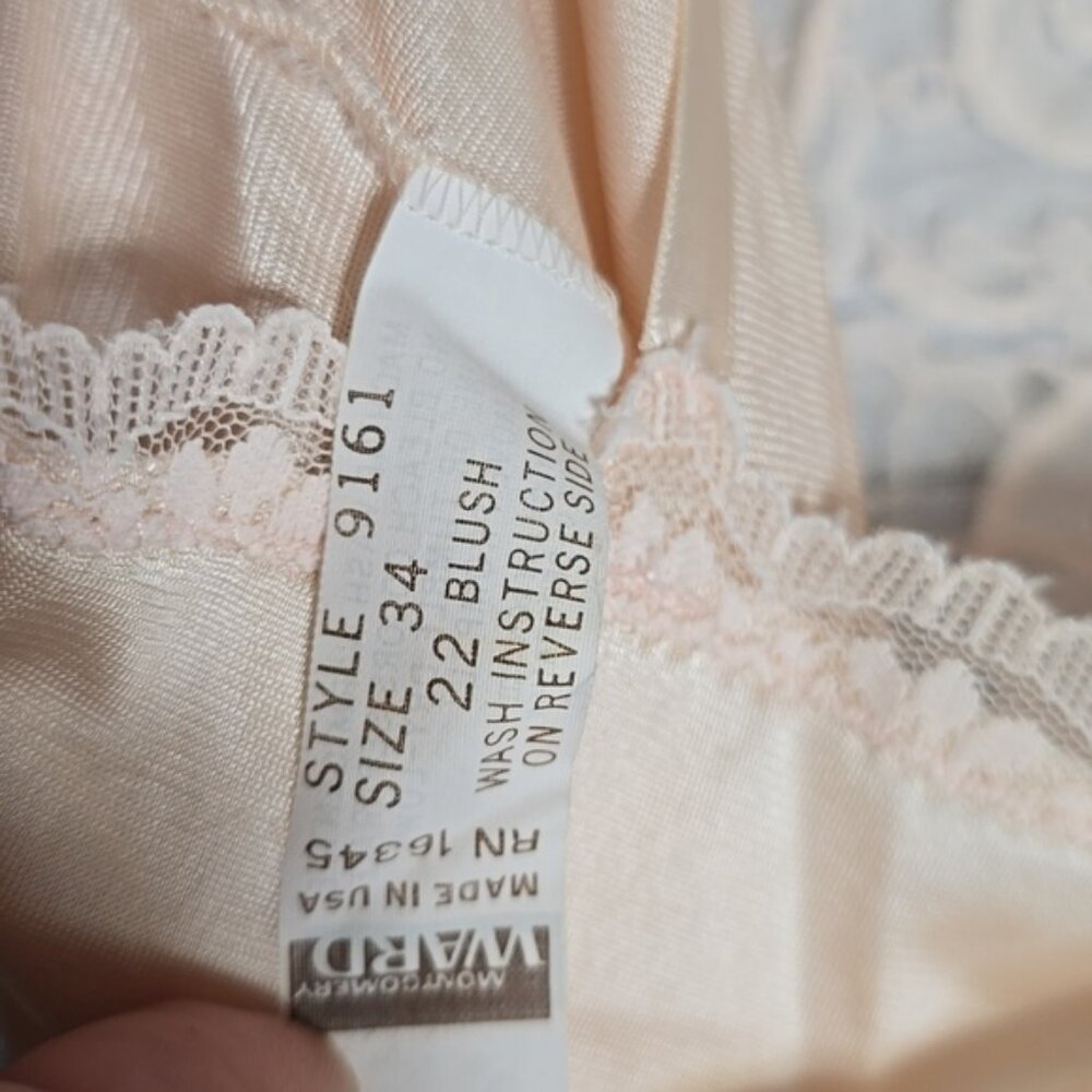 Vintage Montgomery Ward Blush Pink Lace Slip Dress Size 34 - Picture 9 of 9